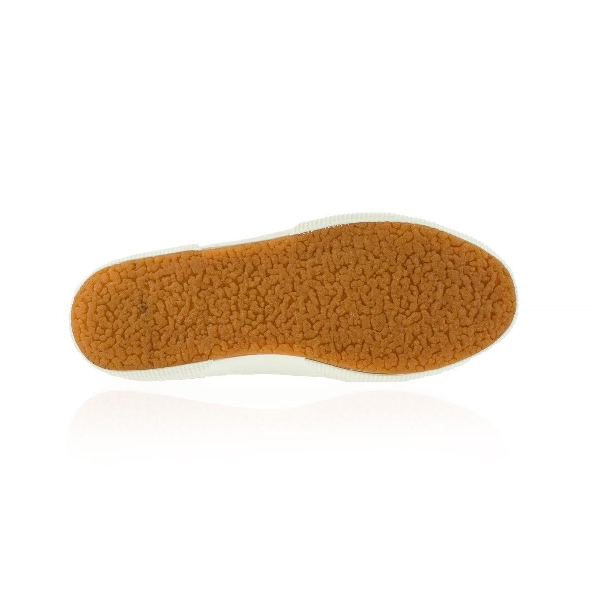 2750 Cotu Classic - The Next Pair