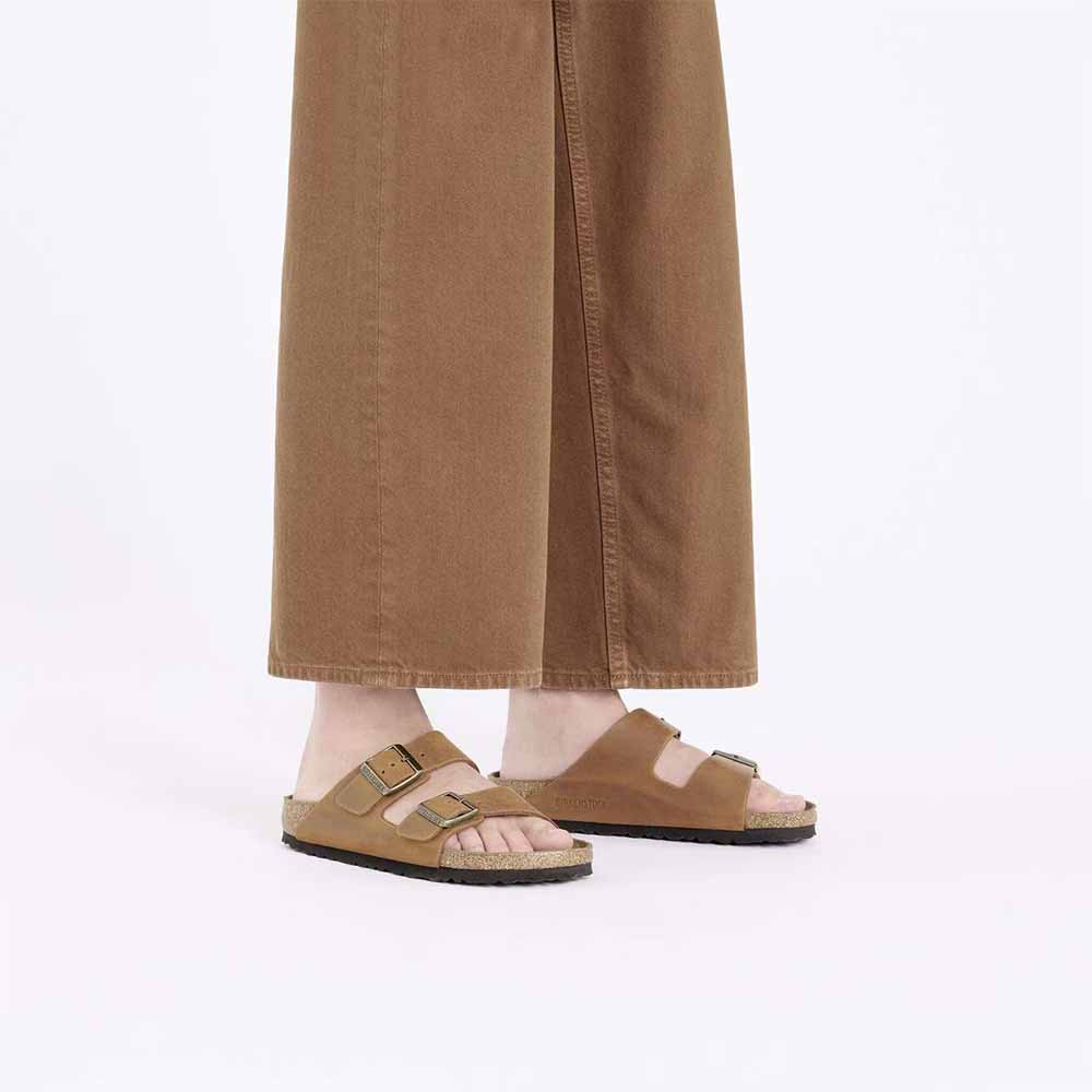 Birkenstock Arizona Oiled Leather Sandals - Regular - Cognac
