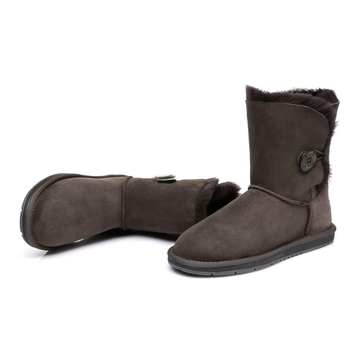 Australian Shepherd Ugg Short Button Premium Double Face - The Next Pair